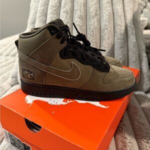 Nike dunk hi soul goods size 5 mens new!